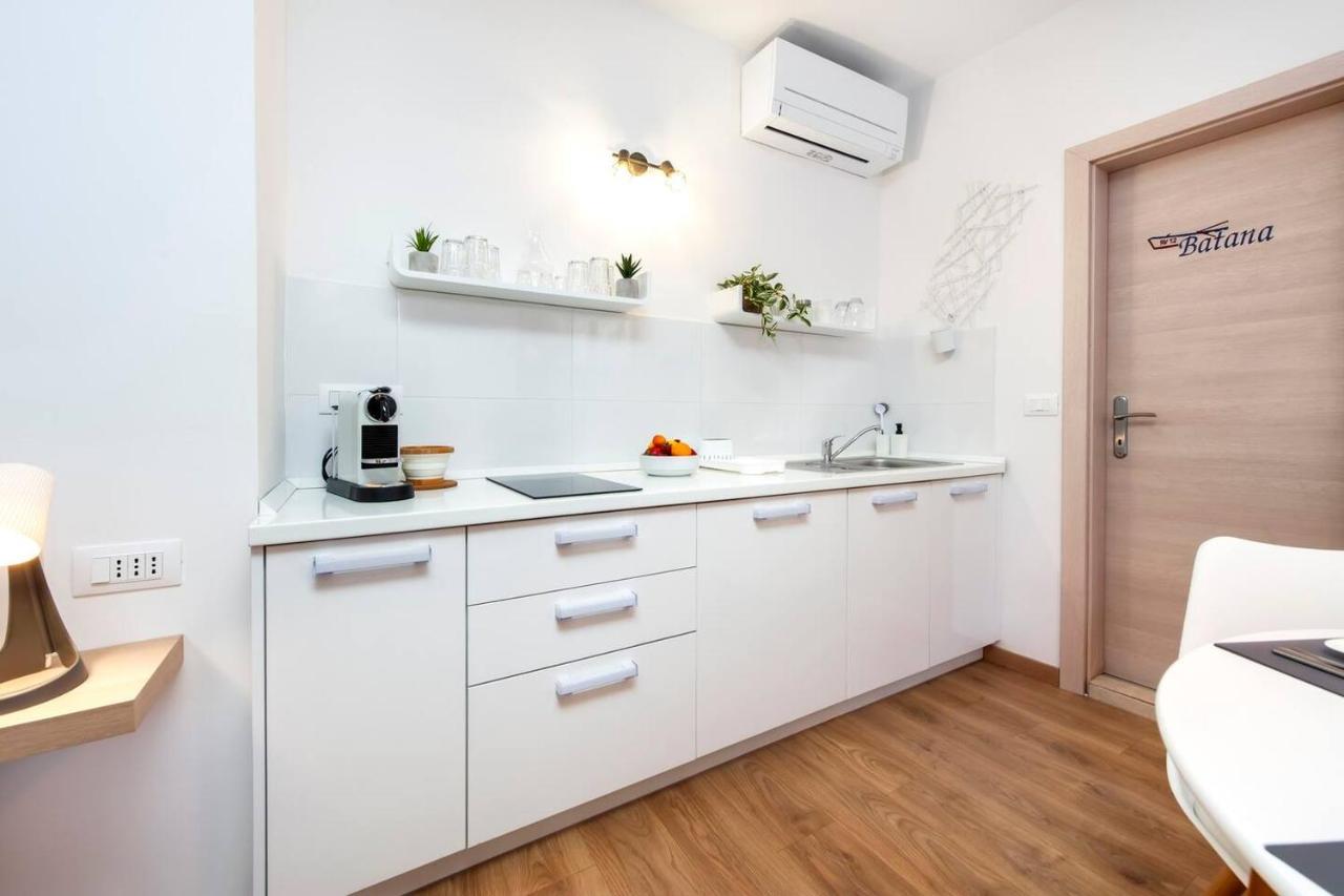 Kuca Melina Apartment Ровин Екстериор снимка