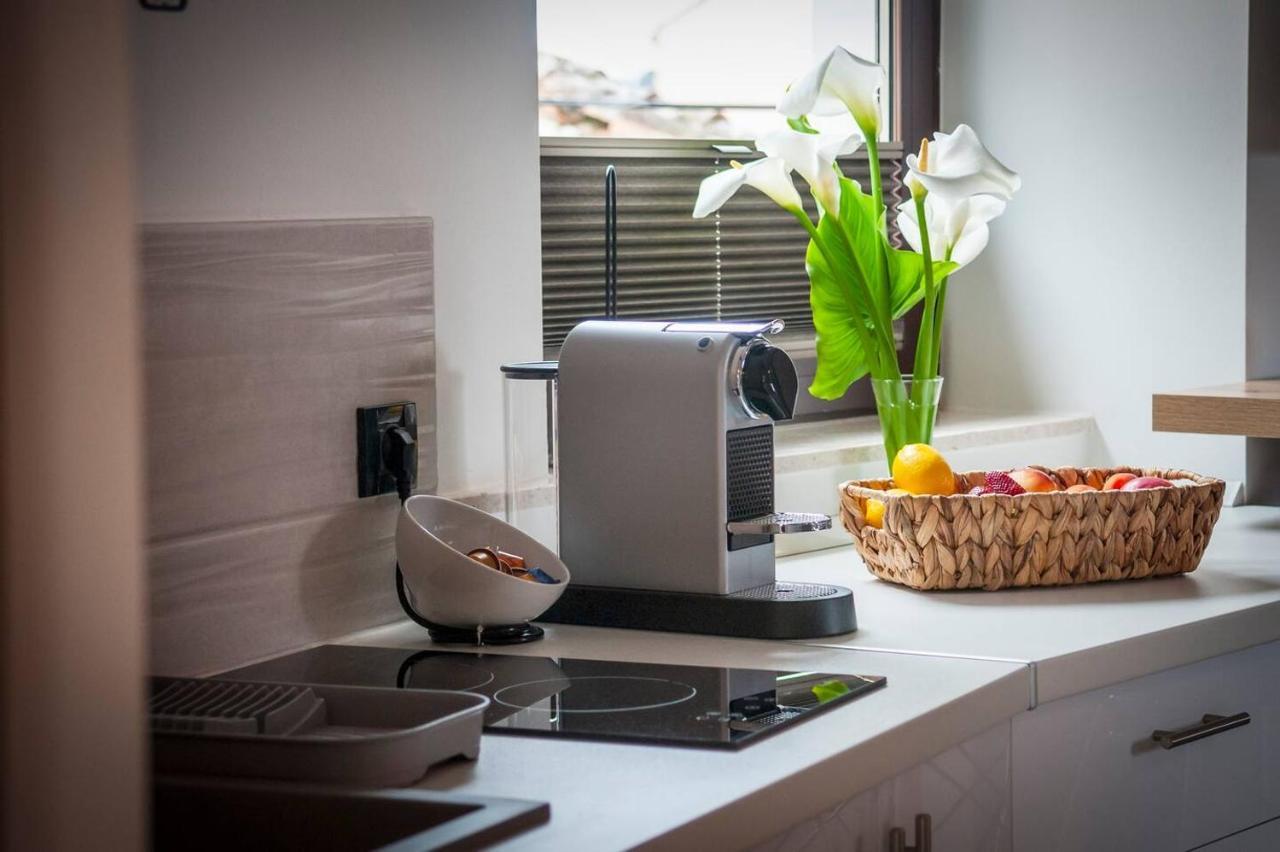 Kuca Melina Apartment Ровин Екстериор снимка