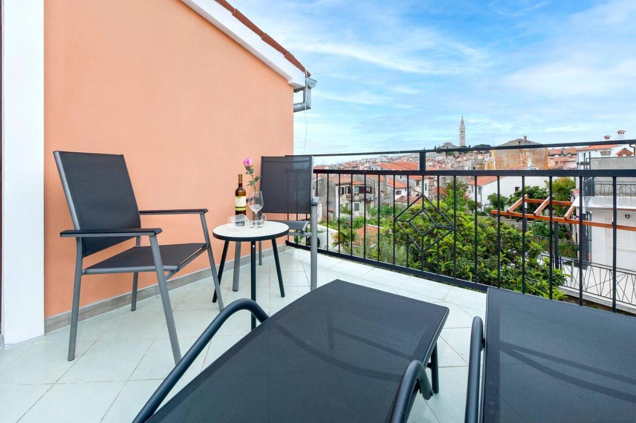 Kuca Melina Apartment Ровин Екстериор снимка