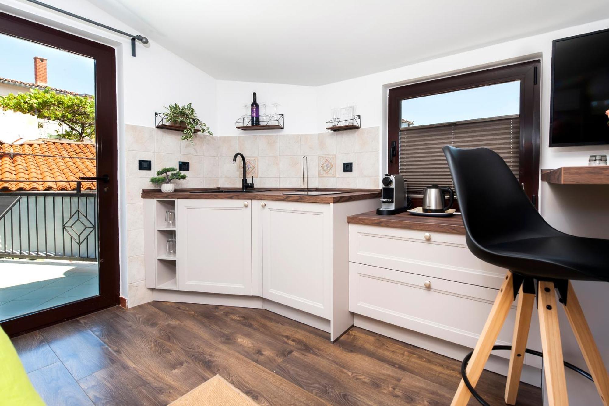 Kuca Melina Apartment Ровин Екстериор снимка